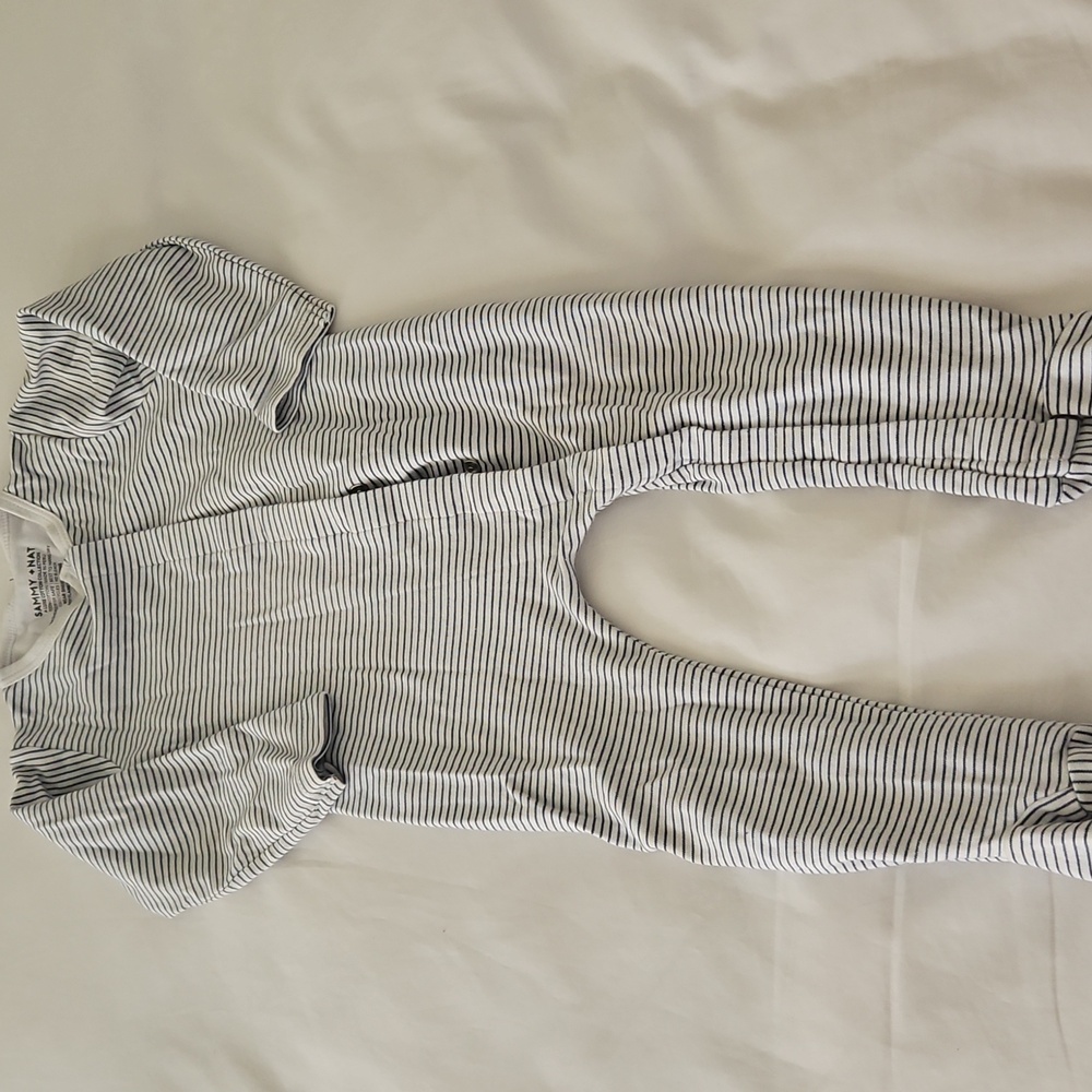 Sammy+Nat White With Navt Stripe footie